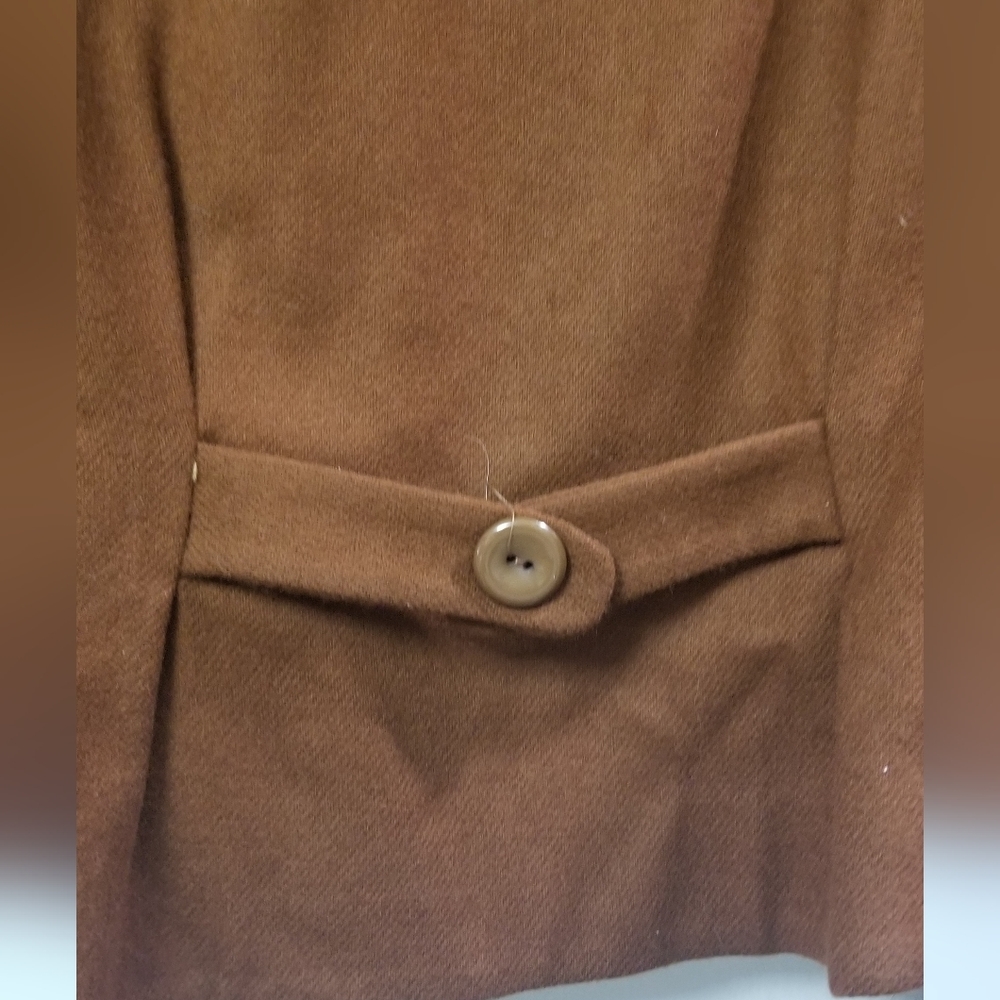 Jacket - Picture 3 of 4